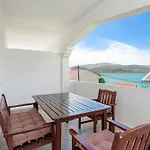 Appartamento By The Sea Mastrinka, Ciovo - 23399 *