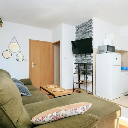 Apartment By The Sea Mastrinka, Ciovo - 23399