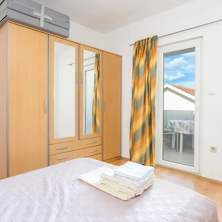 By The Sea Mastrinka, Ciovo - 23399 Apartment