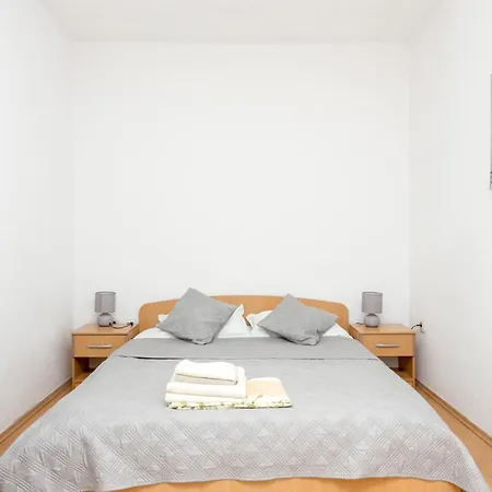 Apartamento By The Sea Mastrinka, Ciovo - 23399