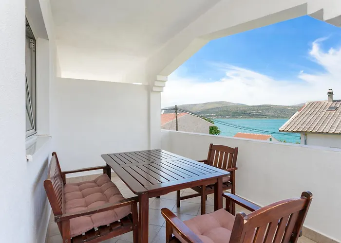 Appartement By The Sea Mastrinka, Ciovo - 23399 *