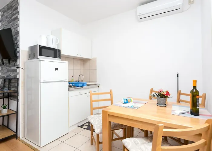 Appartement By The Sea Mastrinka, Ciovo - 23399