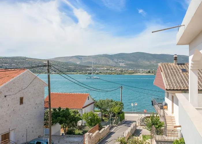 Apartamento By The Sea Mastrinka, Ciovo - 23399 *