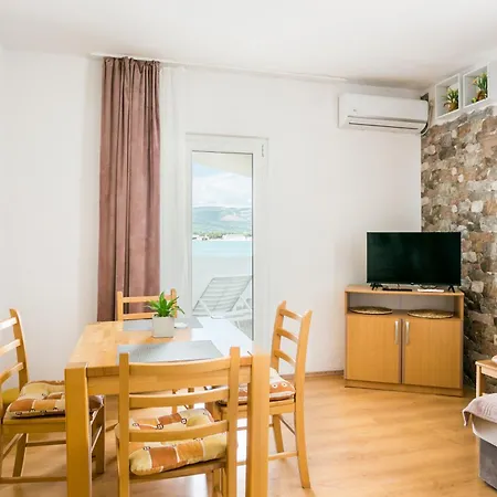 Apartman By The Sea Mastrinka - Ciovo - 23399 Trogir