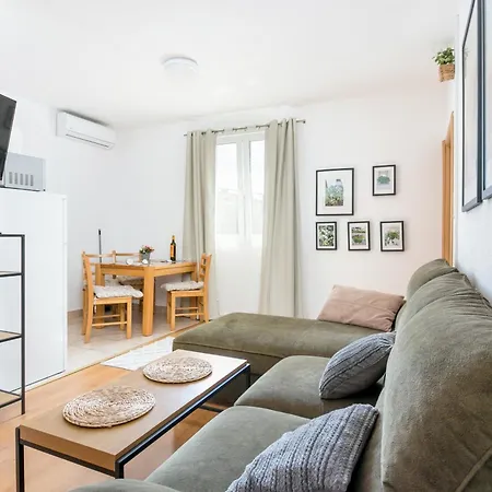 Apartman By The Sea Mastrinka - Ciovo - 23399 Trogir